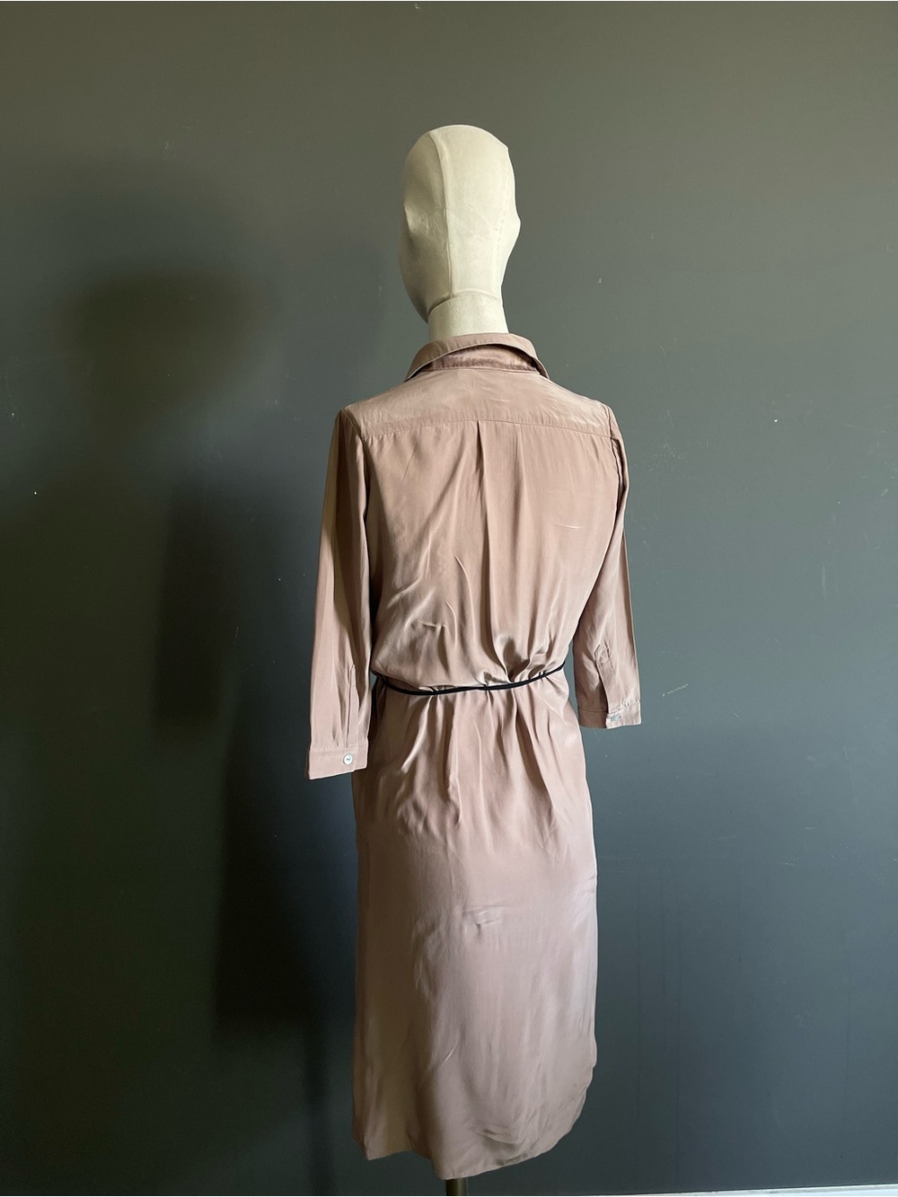 Lan Jaenicke Blush Mauve 100% Silk Button Front Midi Shirt Dress Belt Size 1 Usa — image 6 of 8